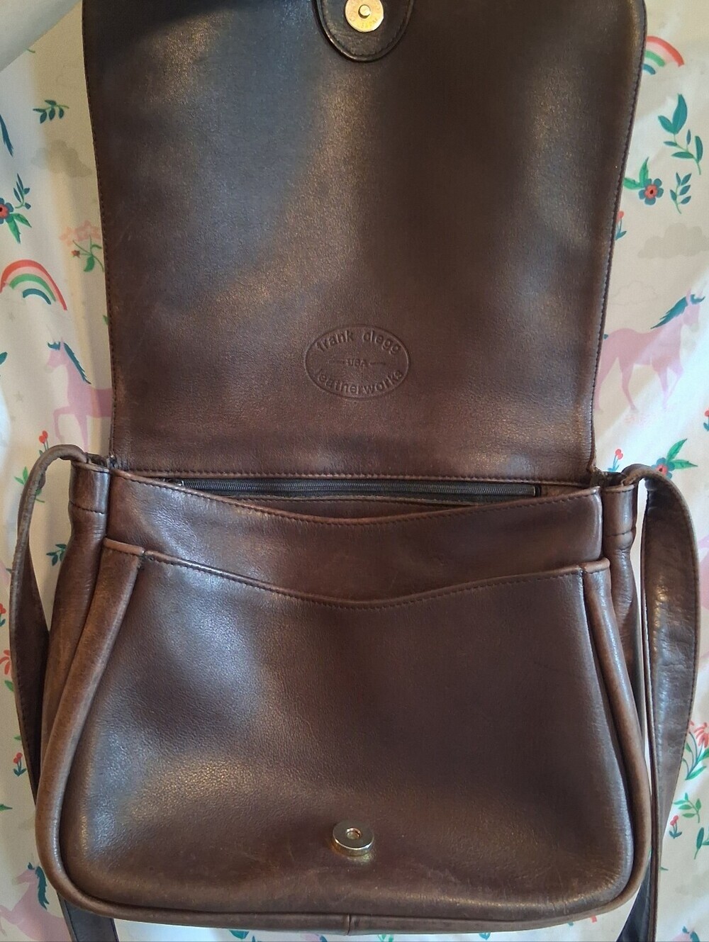 EUC Vintage 1970s Frank Clegg Brown Distressed Quiet Luxury Messenger Purse Bag - Picture 9 of 13